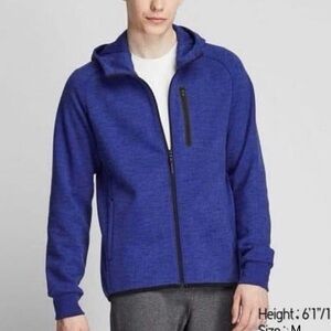 B095 UNIQLO Ultra Stretch Jacket